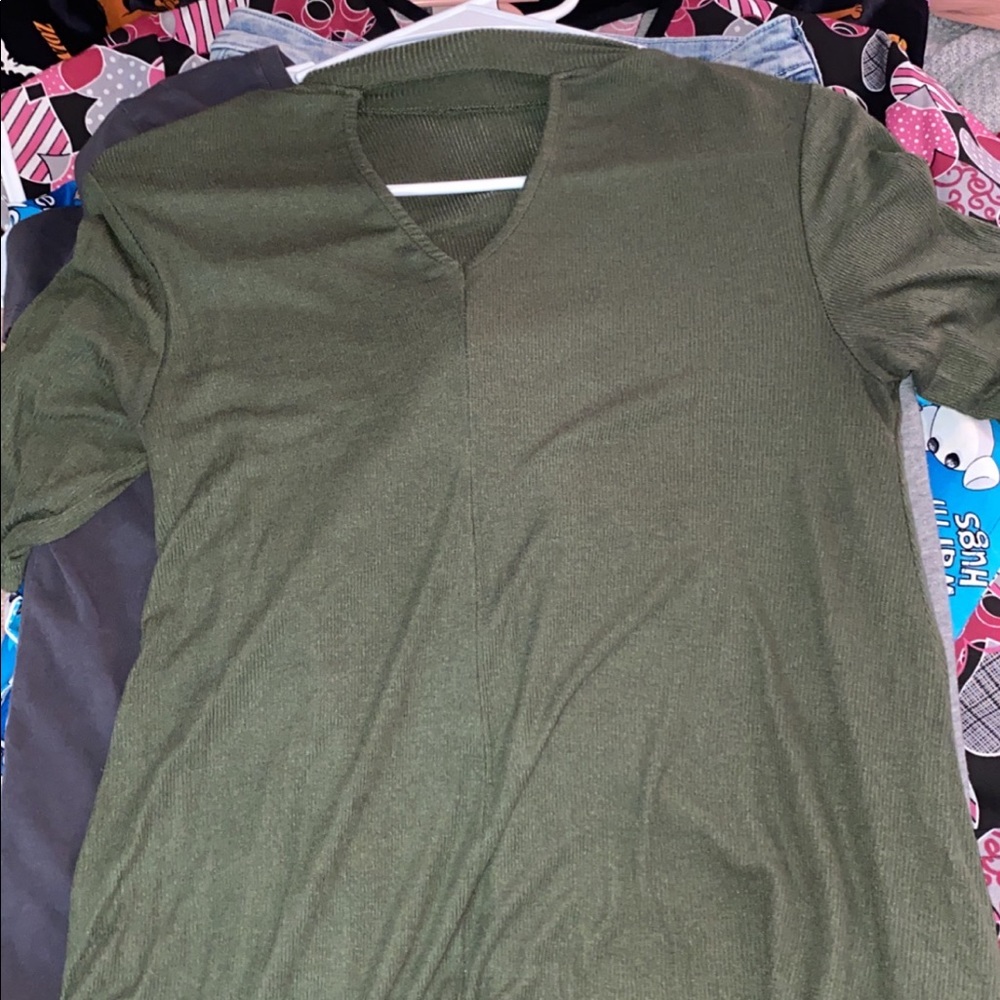 green dress shirt size small